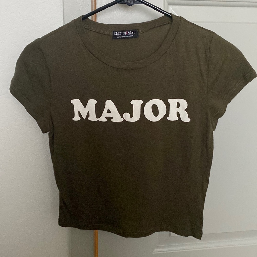 Green cropped graphic tee